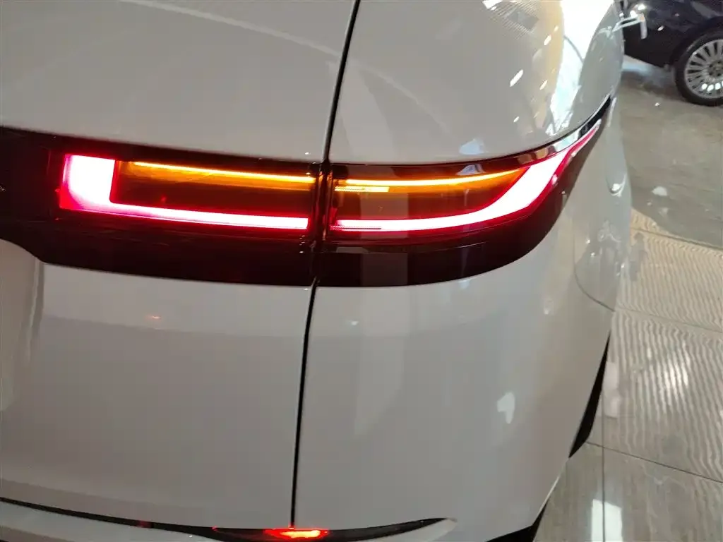 Land Rover Evoque 2025 из CN, фото 8