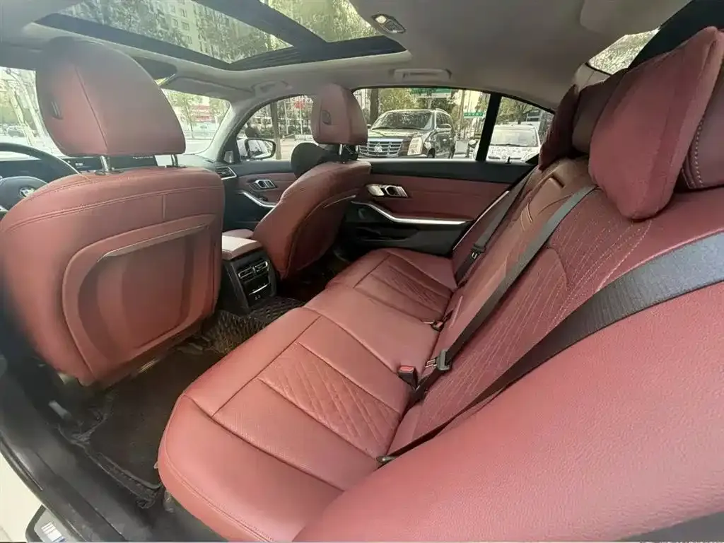 BMW 3 Series 2023 из CN, фото 6