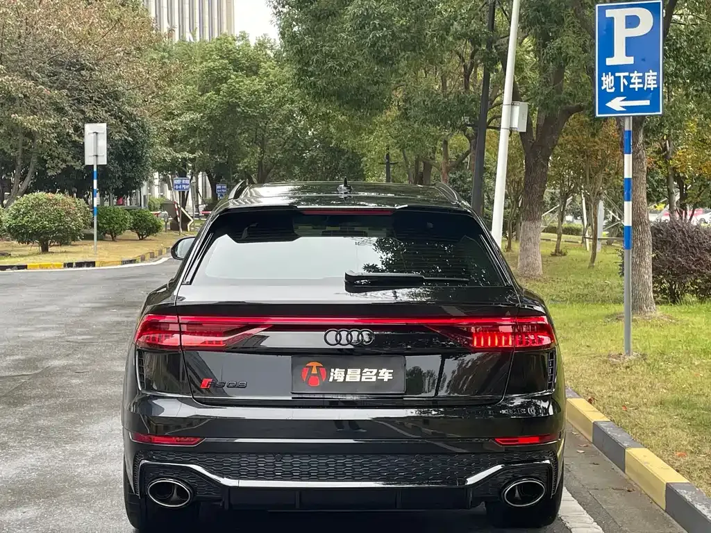 Audi RS Q8 2024 из CN, фото 5