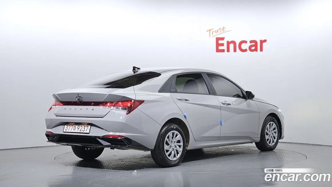Hyundai AVANTE — фото 2