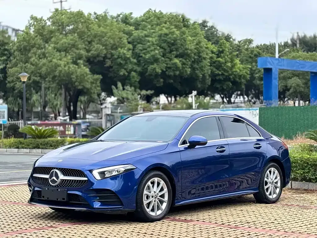 Mercedes-Benz A-Class — фото 1