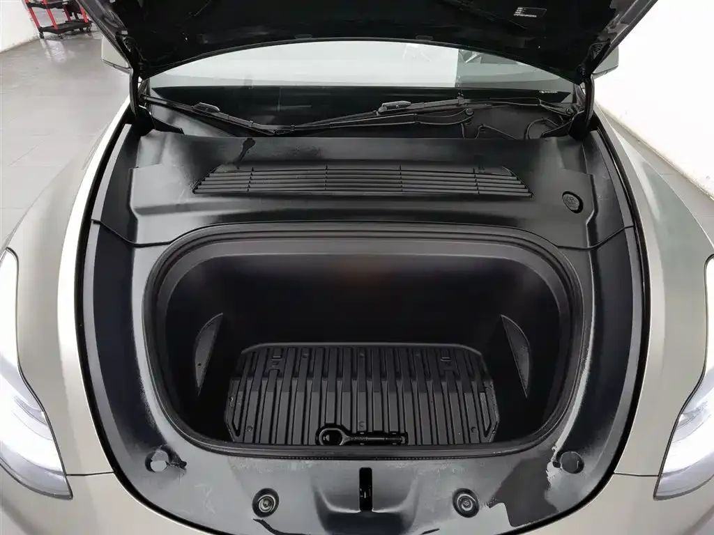 Tesla Model Y 2023 из CN, фото 6