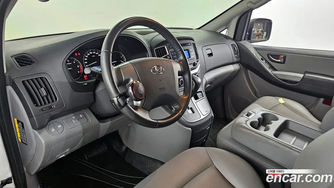 Hyundai Starex — фото 7