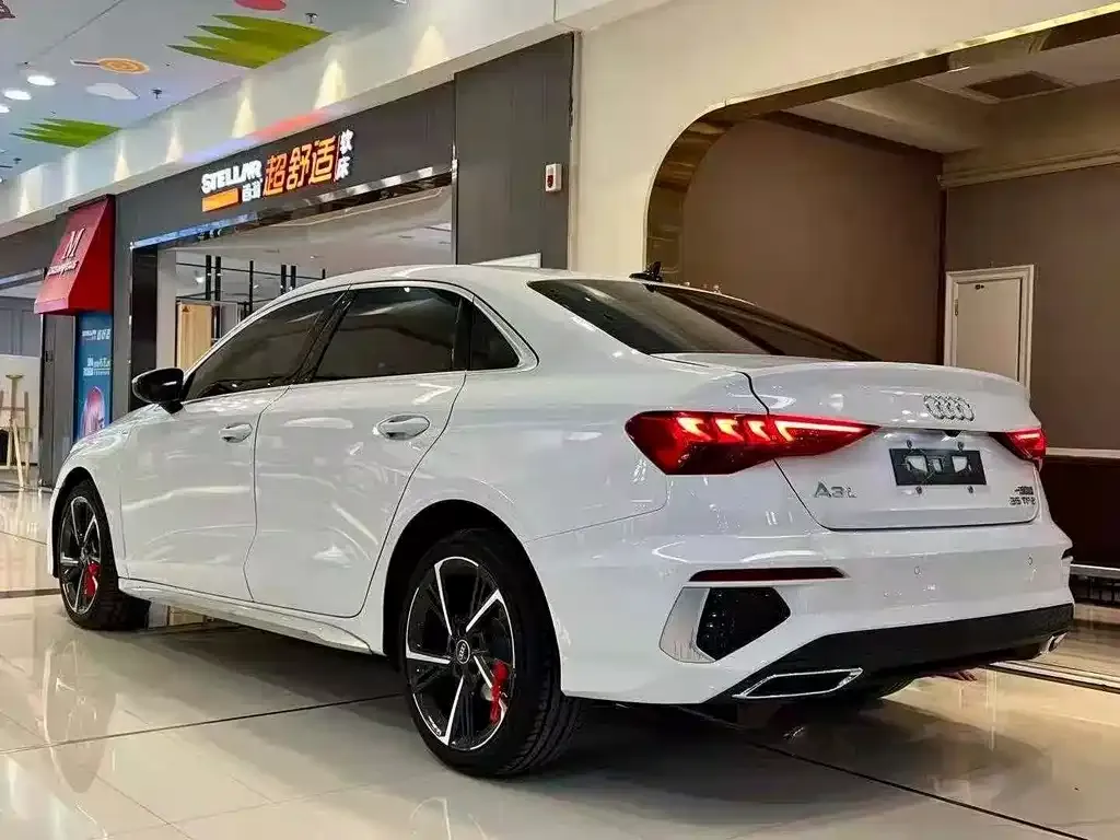 Audi A3 2023 из CN, фото 7