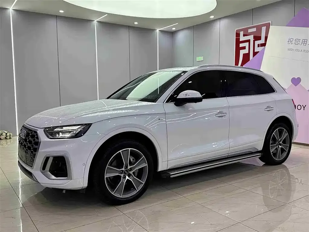 Audi Q5L 2022 из CN, фото 1