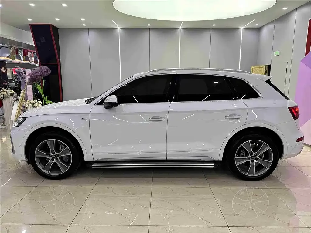 Audi Q5L 2022 из CN, фото 9