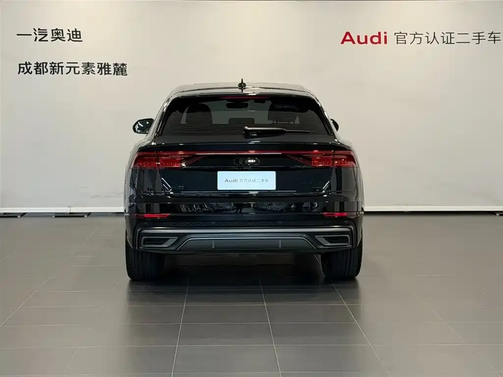 Audi Q8 2022 из CN, фото 5