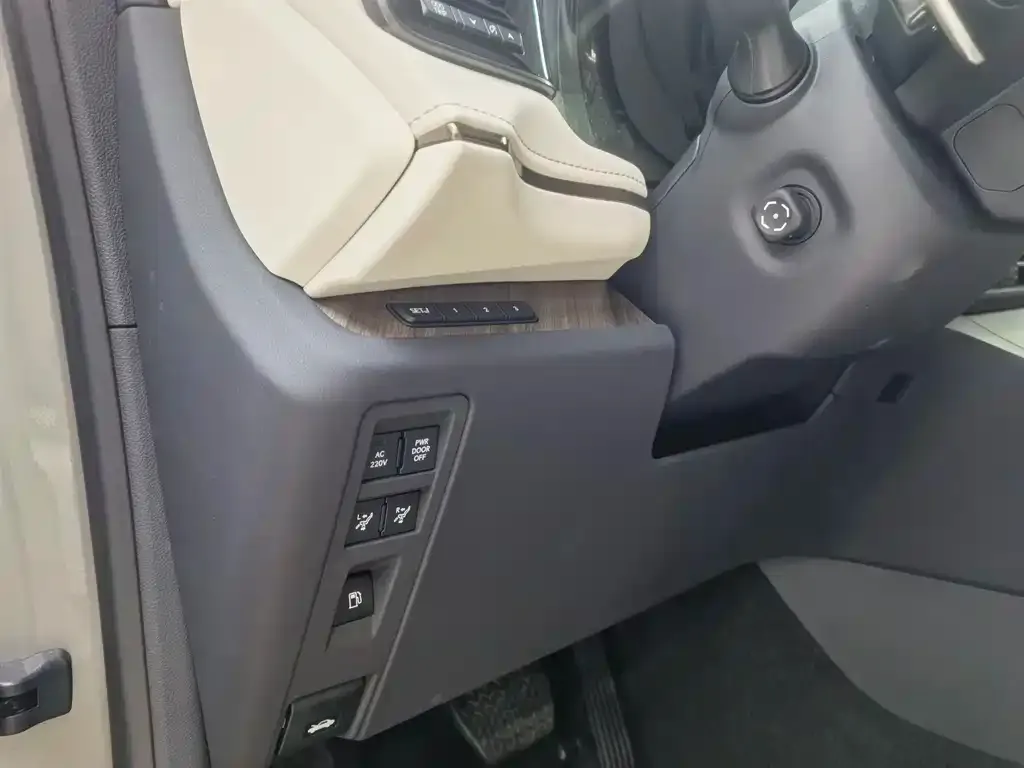 Lexus LM 2024 из CN, фото 7