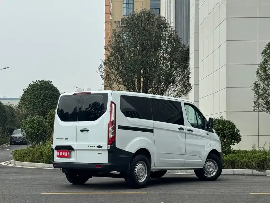 Ford Transit 2023 из CN, фото 5