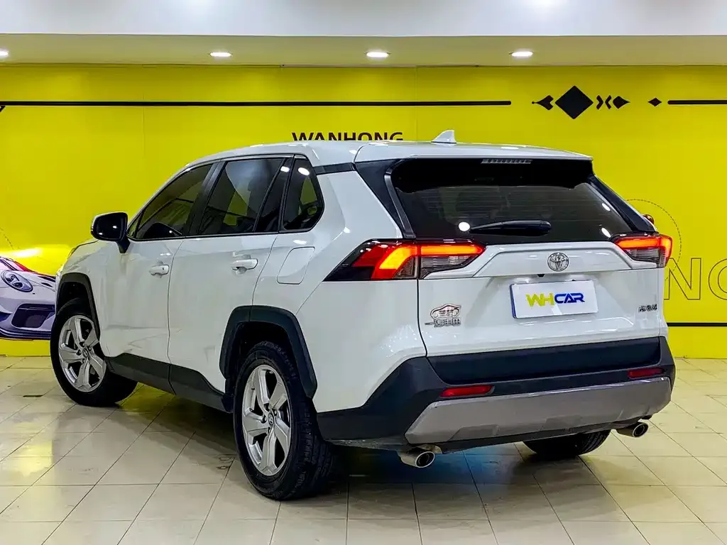 Toyota RAV4 2021 из CN, фото 9