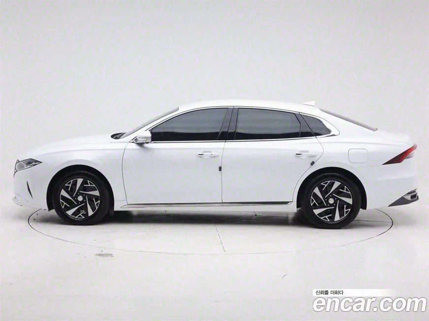 Hyundai Grandeur 2022 из KR, фото 3