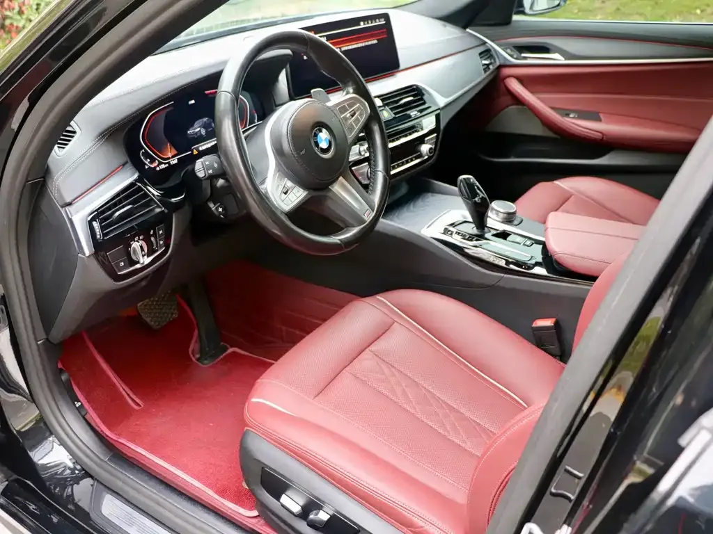 BMW 5 Series — фото 6