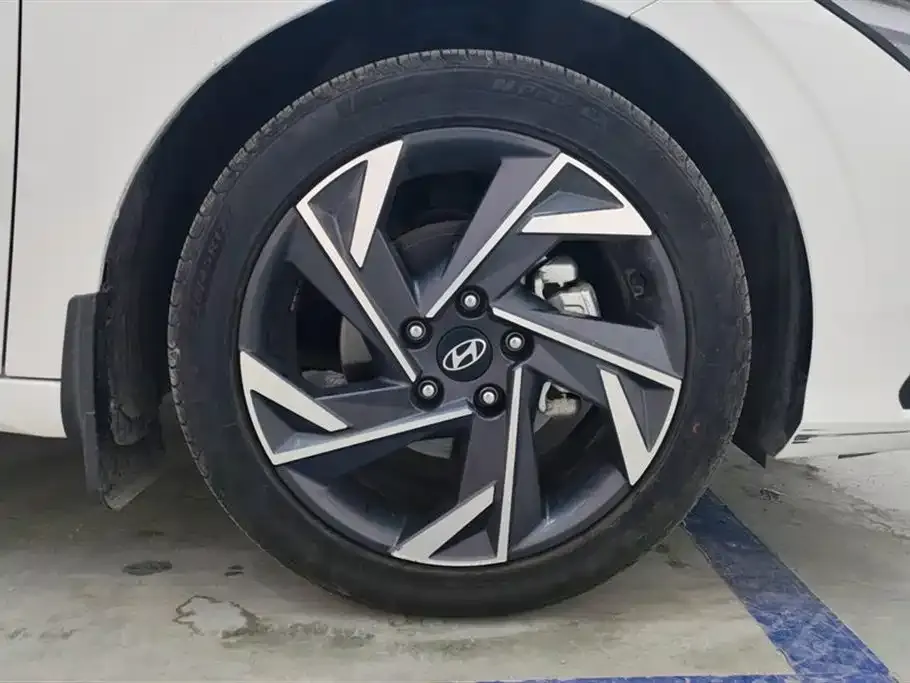 Hyundai Elantra 2024 из CN, фото 6