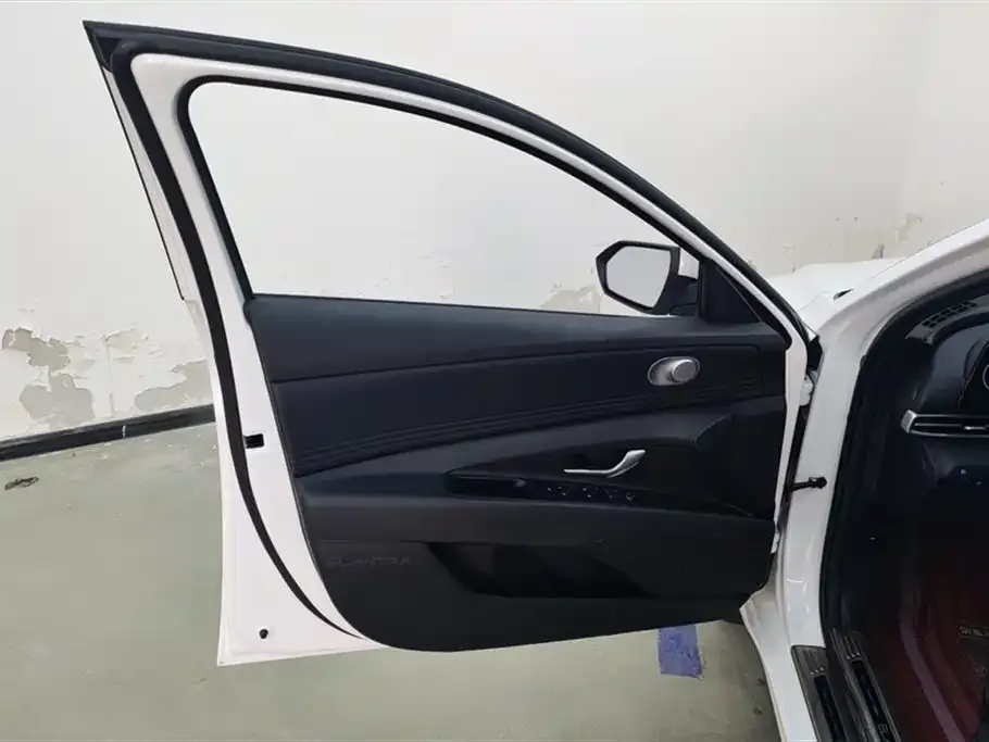 Hyundai Elantra 2024 из CN, фото 7