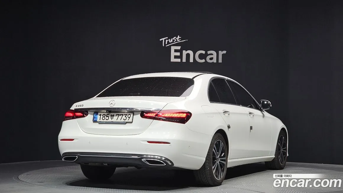 Mercedes-Benz E-Class 2021 из KR, фото 2