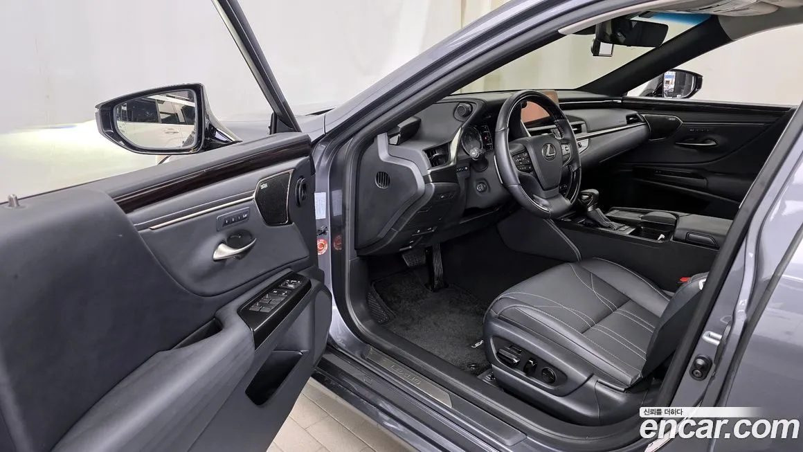 Lexus ES 2021 из KR, фото 10