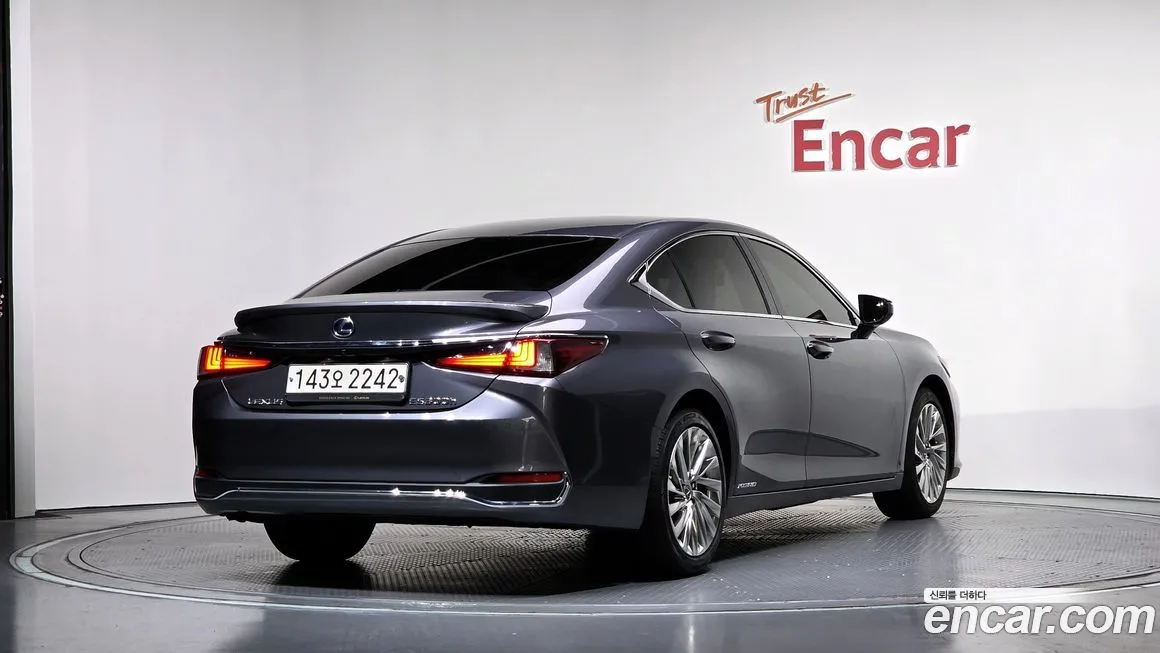 Lexus ES 2021 из KR, фото 2