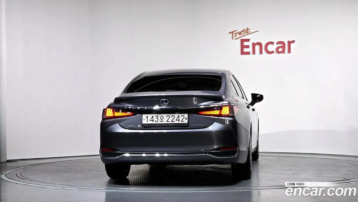 Lexus ES 2021 из KR, фото 4