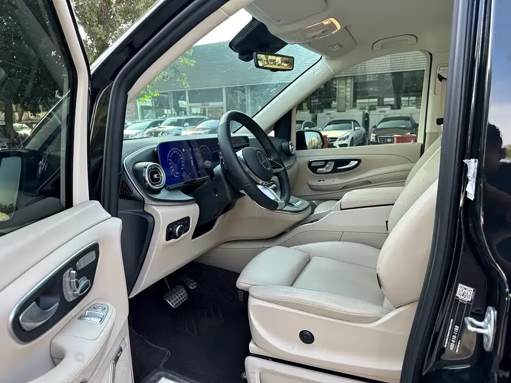 Mercedes-Benz V-Class 2025 из CN, фото 8