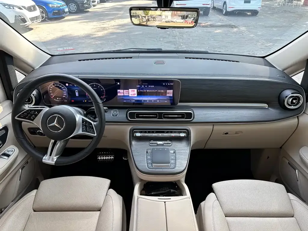 Mercedes-Benz V-Class 2025 из CN, фото 9