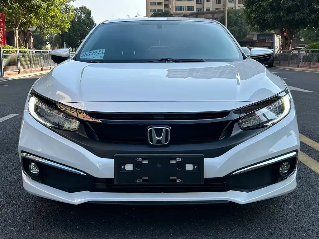 Honda Civic 2021 из CN, фото 2