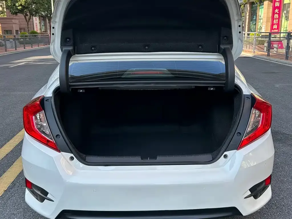 Honda Civic 2021 из CN, фото 9