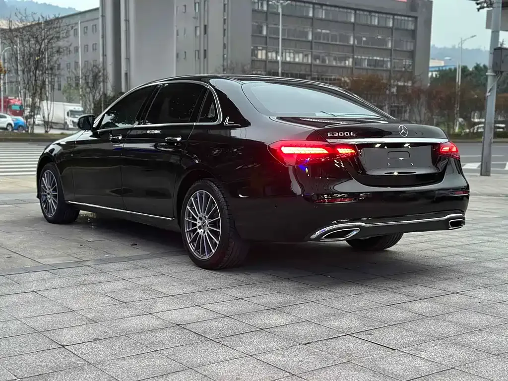 Mercedes-Benz E-Class 2023 из CN, фото 6