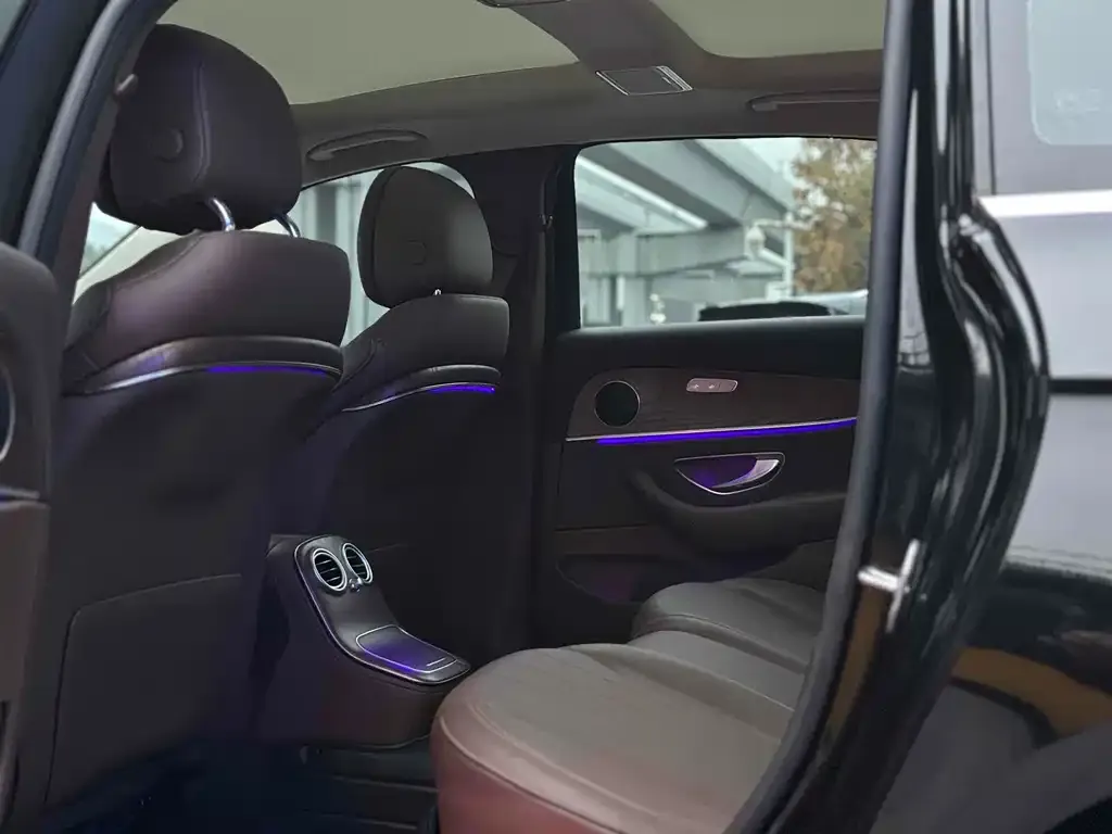Mercedes-Benz E-Class 2023 из CN, фото 7