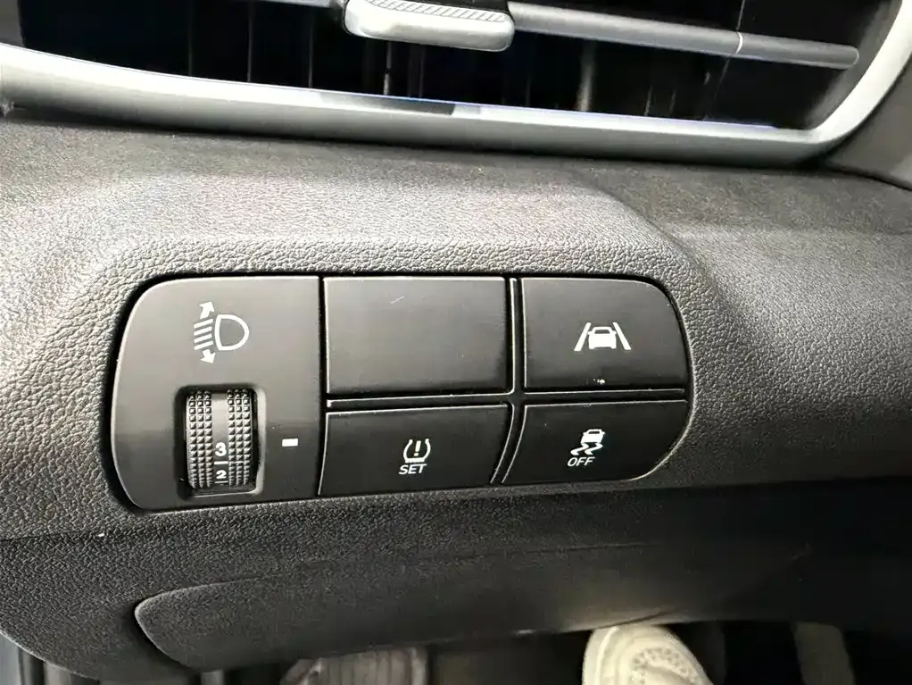 Hyundai Elantra 2022 из CN, фото 10