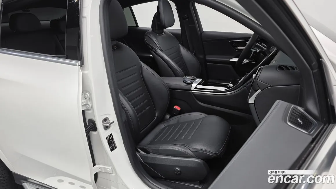 Mercedes-Benz GLC-Class 2024 из KR, фото 10