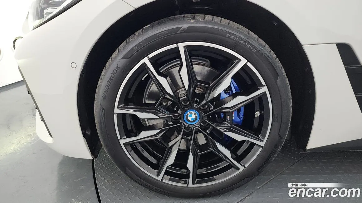 BMW i4 2024 из KR, фото 5