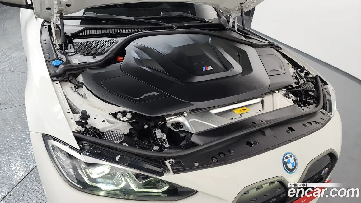 BMW i4 2024 из KR, фото 6