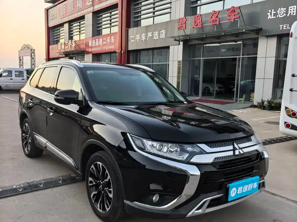 Mitsubishi Outlander 2021 из CN, фото 3