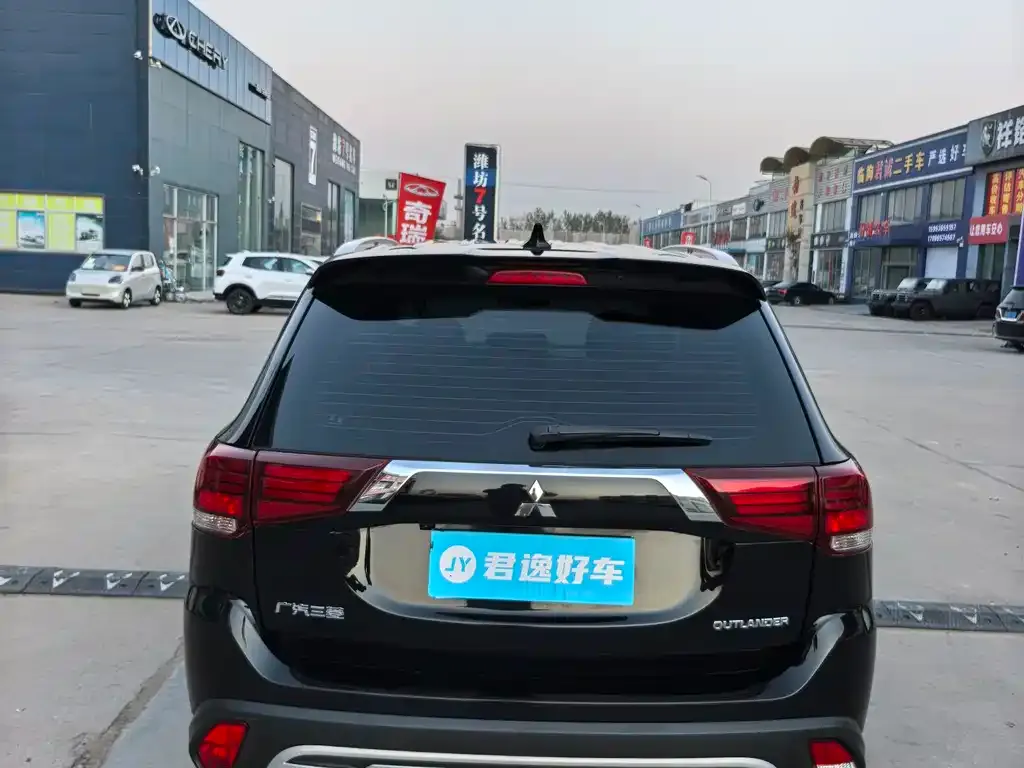 Mitsubishi Outlander 2021 из CN, фото 5