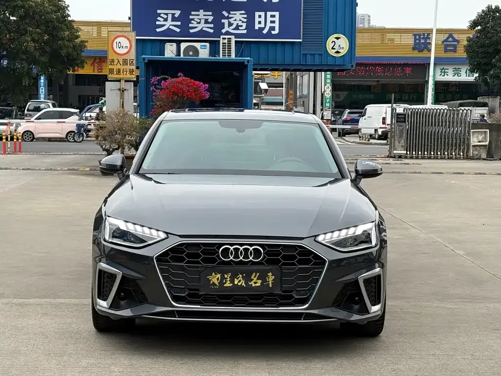 Audi A4L 2021 из CN, фото 2