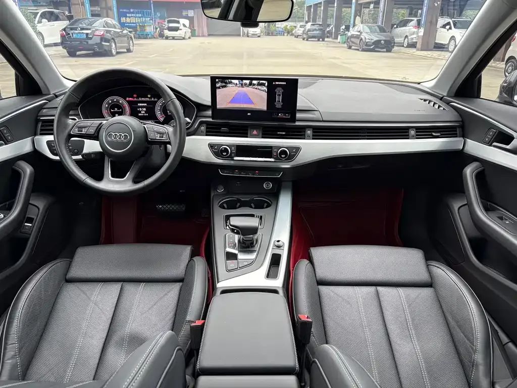 Audi A4L 2021 из CN, фото 7