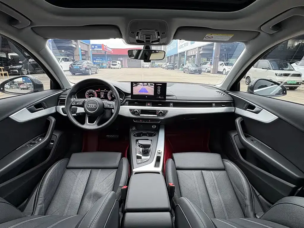 Audi A4L 2021 из CN, фото 8