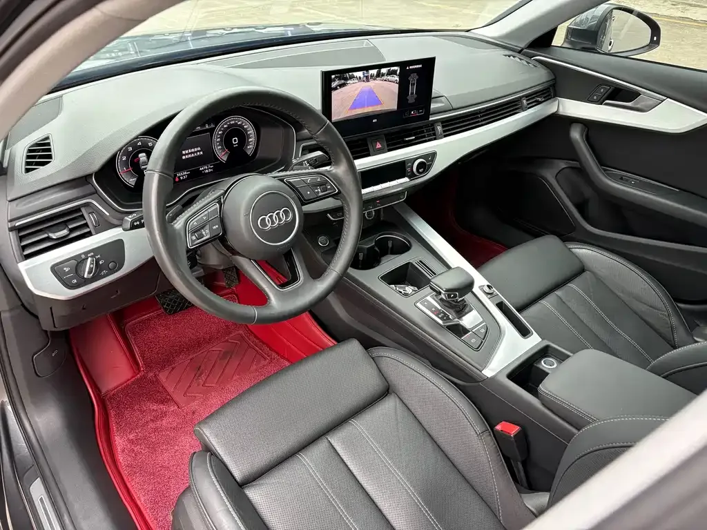 Audi A4L 2021 из CN, фото 9