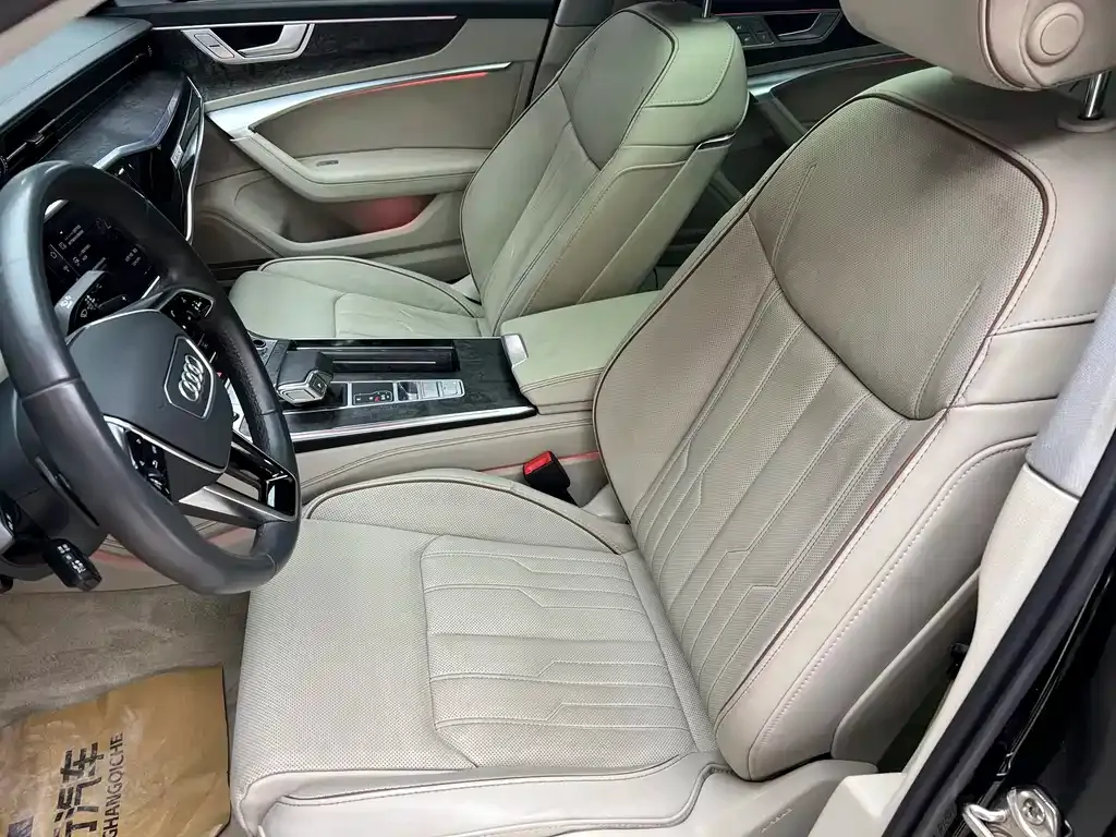 Audi A6L 2022 из CN, фото 10