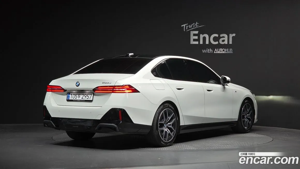 BMW 5-Series — фото 2