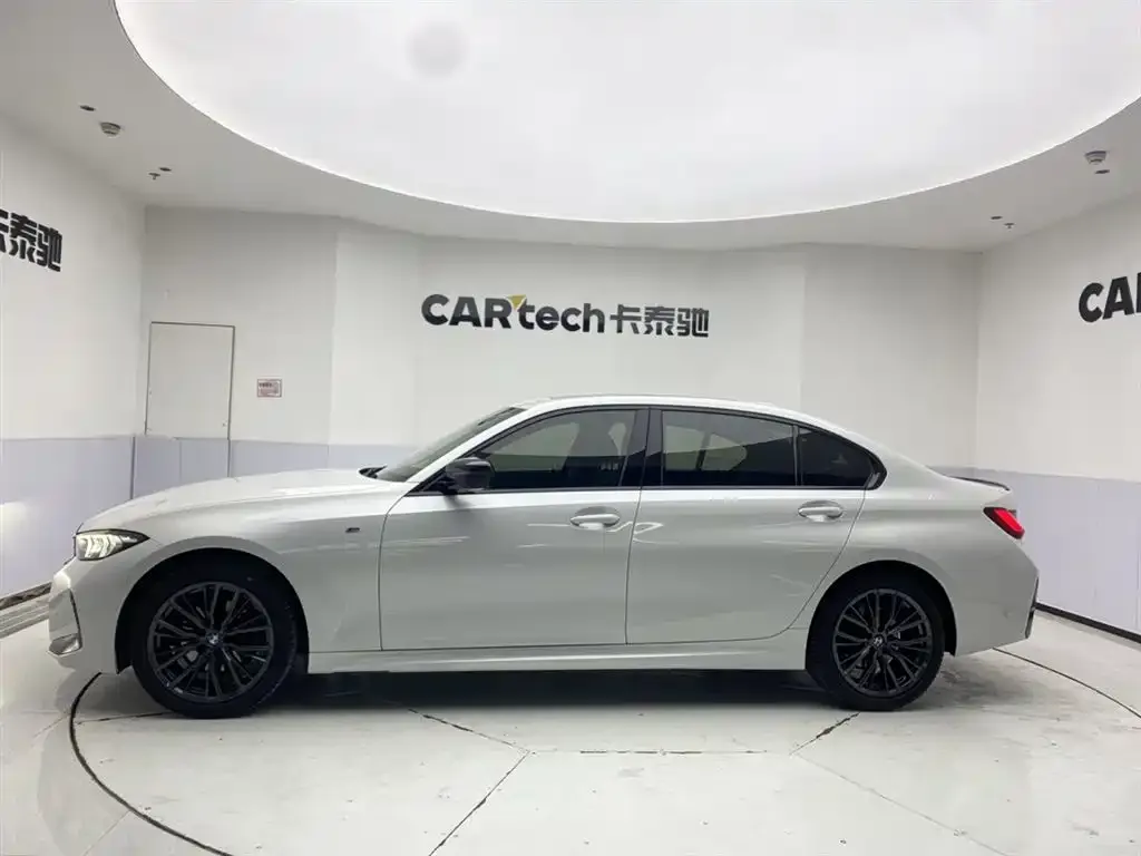 BMW 3 Series 2023 из CN, фото 8