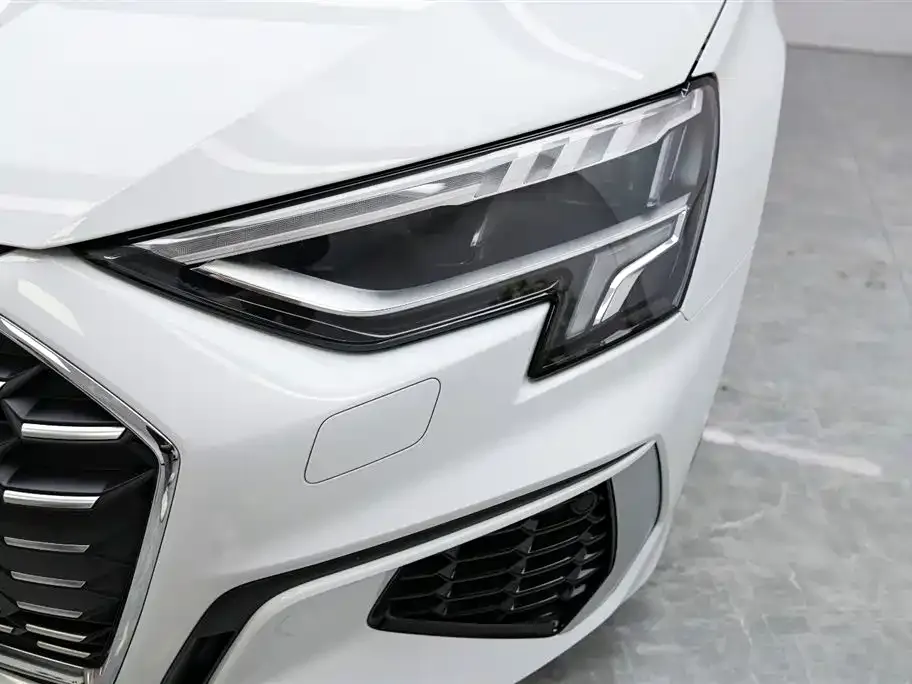 Audi A3 2023 из CN, фото 3