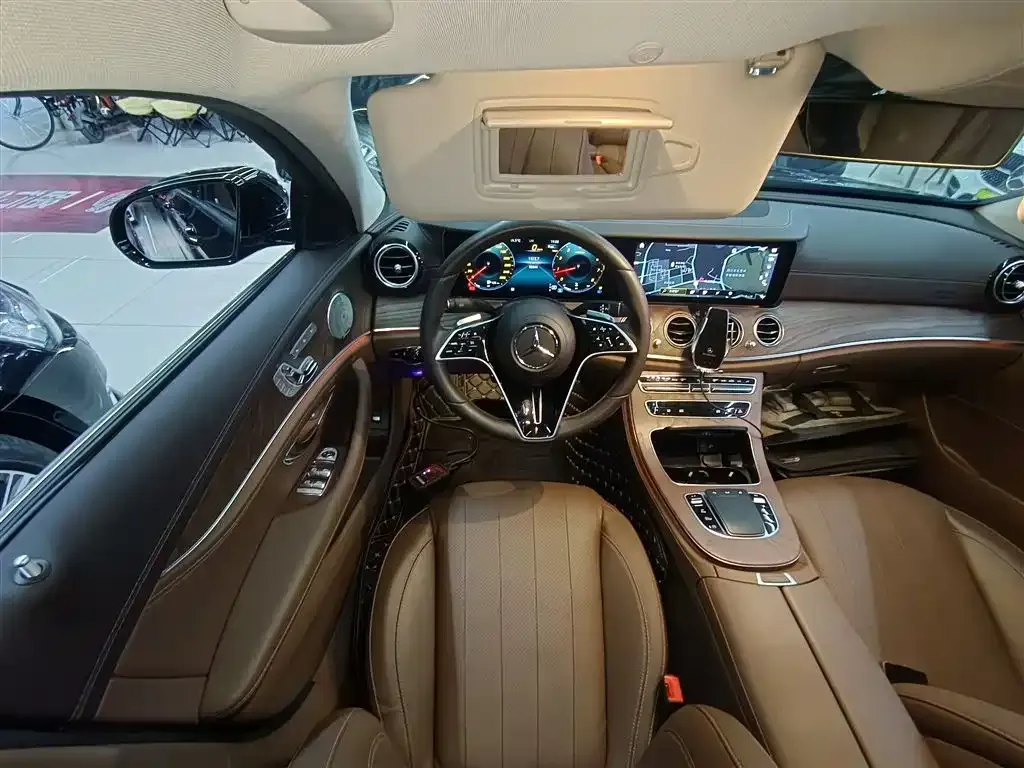 Mercedes-Benz E-Class 2023 из CN, фото 3