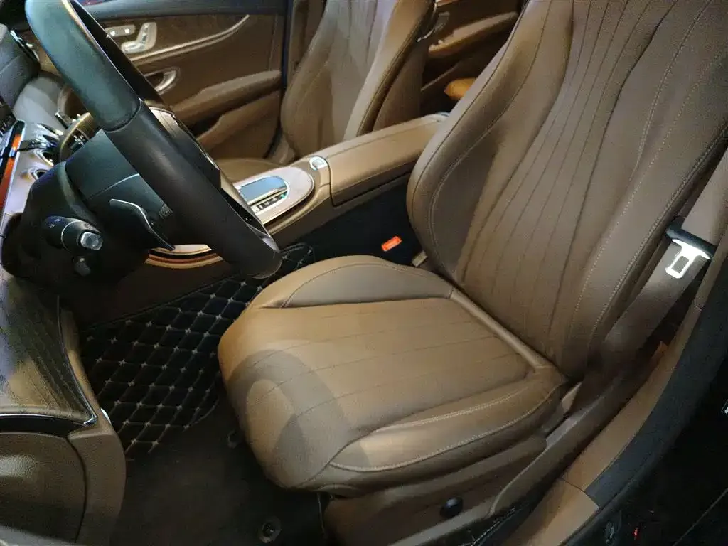 Mercedes-Benz E-Class 2023 из CN, фото 7