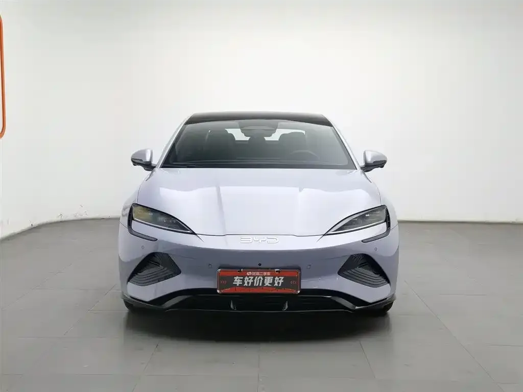 BYD Seal — фото 3