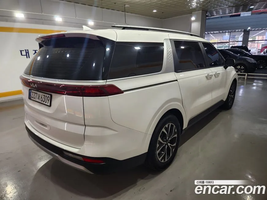 Kia Carnival — фото 2