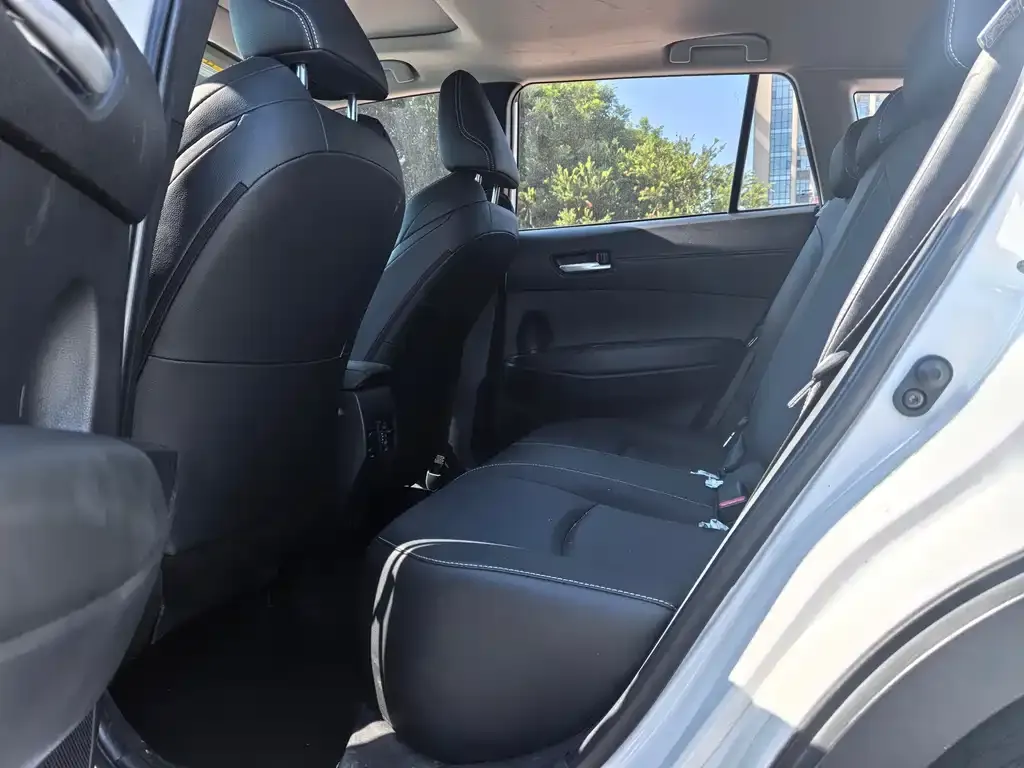 Toyota Frontlander 2023 из CN, фото 3