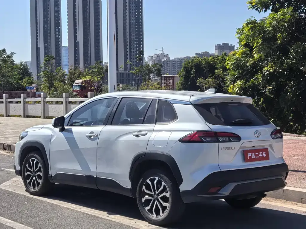 Toyota Frontlander 2023 из CN, фото 5