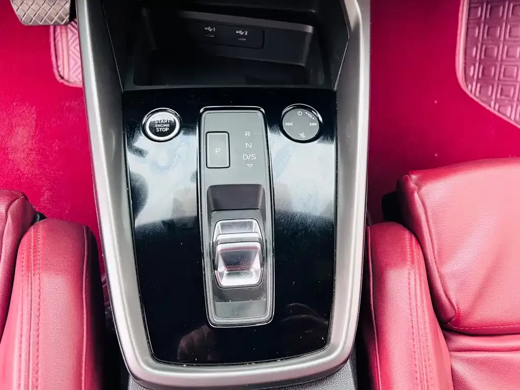 Audi A3 2023 из CN, фото 10