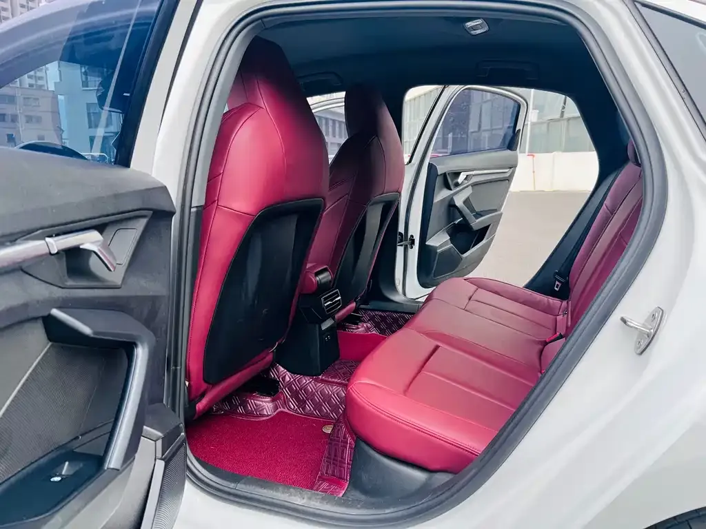 Audi A3 2023 из CN, фото 5